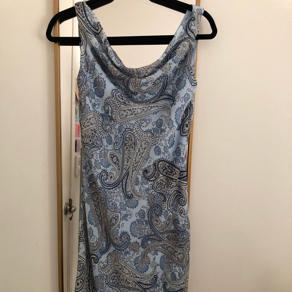 beautiful blue midi dress